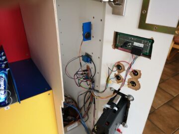 Süßwarenautomat - Candy Vending Machine mit Arduino - fremdgesteuert.net