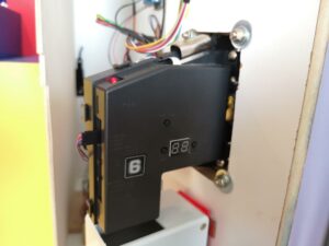 Süßwarenautomat - Candy Vending Machine mit Arduino - fremdgesteuert.net